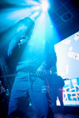 Sfera Ebbasta Plaza TERAMO, İtalya - DIC 23: Sfera Ebbasta DISCO PLAZA 'da DICEMBRE 23, 2023, TORTORETO (TE), İtalya. Fotoğraf: Mauro Di Bonaventura)