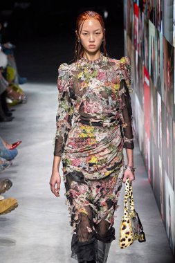 Diesel - Runway - Milan Moda Haftası / Kış 2024-2025MILAN, ITALY - FEBRUARY 21: Diesel Ready to Wear Fall / Winter 2024-2025 moda gösterisi (Fotoğraf: Mauro Di Bonaventura )