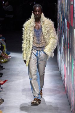 Diesel - Runway - Milan Moda Haftası / Kış 2024-2025MILAN, ITALY - FEBRUARY 21: Diesel Ready to Wear Fall / Winter 2024-2025 moda gösterisi (Fotoğraf: Mauro Di Bonaventura )