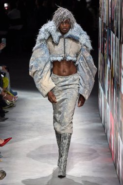 Diesel - Runway - Milan Moda Haftası / Kış 2024-2025MILAN, ITALY - FEBRUARY 21: Diesel Ready to Wear Fall / Winter 2024-2025 moda gösterisi (Fotoğraf: Mauro Di Bonaventura )