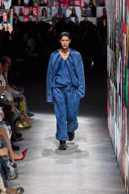 Diesel - Runway - Milan Moda Haftası / Kış 2024-2025MILAN, ITALY - FEBRUARY 21: Diesel Ready to Wear Fall / Winter 2024-2025 moda gösterisi (Fotoğraf: Mauro Di Bonaventura )