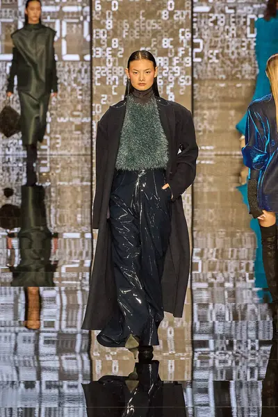 stock image Anteprima Fashion Show - Runway - Milan Fashion Week - Womenswear Fall/Winter 2024-2025MILAN, ITALY - FEBRUARY 22: A model walks the runway at the Anteprima fashion show during the Milan Fashion Week Womenswear . (Photo by Mauro Di Bonaventura)