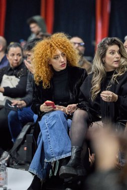 AGG Anton Giulio Grande - Runway - Milan Moda Haftası - Kadınlar Güz / Kış 2024-2025MILAN, ITALY - FEBRUARY 20: Milan Moda Haftası Kadın Giyim Giyim Fuarındaki podyum. Fotoğraf: Mauro Di Bonaventura )