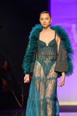 AGG Anton Giulio Grande - Runway - Milan Moda Haftası - Kadınlar Güz / Kış 2024-2025MILAN, ITALY - FEBRUARY 20: Milan Moda Haftası Kadın Giyim Giyim Fuarındaki podyum. Fotoğraf: Mauro Di Bonaventura )