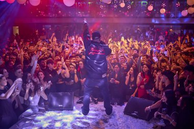 Gue Pequeno si esibisce Disco PLAZA - Gue Pequeno Teramo - Tortoreto - ITALIA - 07 dic 2024 Si esibisce in Disco PLAZA Cosimo Fini Gue Pequeno (foto di Mauro Di Bonaventura) Foto di m.dibonaventura @ gmail.com