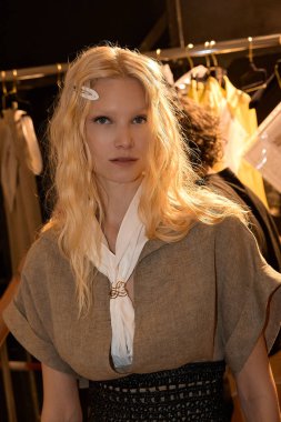 Luisa Spagnoli - Back stage e Front Row - Milan Fashion Week - Womenswear Spring/Summer 2026MILAN, ITALY - SEPTEMBER 27: Lina Taut Dembikova attends the Luisa Spagnoli fashion show during the Milan y. (Photo by Mauro Di Bonaventura)