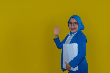 Okula geri dönmek, kitaplar, sırt çantaları ve derslerinde başarılı olmak hakkında bilmen gereken her şeyi öğren..