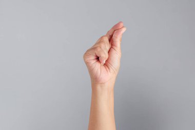 El sembollü parmak şıklatma hareketi dikkat, şans, ifade ve minimum tasarım veya işaret dili temalarında etkileşim gibi kavramlar için harikadır.