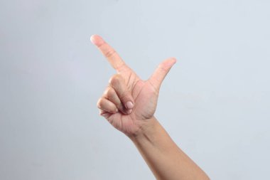 Sağ el ifade sembolü ve sessiz hareket için kullanılan Y hareketi oluşturur