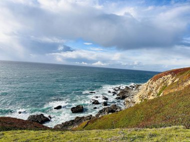 Pasifik Okyanusu, Kaliforniya 'da gün batımı. Bodega Körfezi CA, ABD