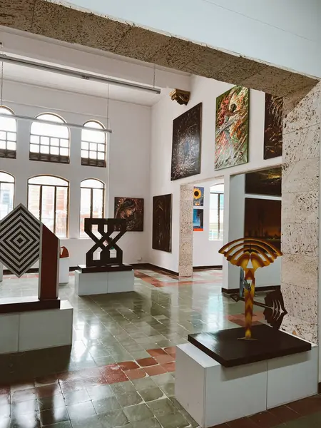 Medellin Antioquia Kolombiya Mart 2024 Ulusal Saray Alışveriş Merkezindeki Sanat — Stok fotoğraf