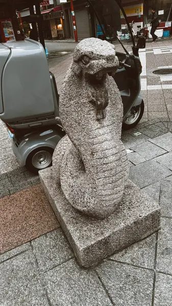 Tokyo, Japon. 30 Mart 2024: Şehrin modern mimarisi ve şehir manzarası