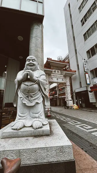 Tokyo, Japon. 30 Mart 2024: Şehrin modern mimarisi ve şehir manzarası