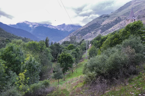 Boi Aran Vadisi Spanya Avrupa Ormanlar Nehirler Şelaleler Dağlar Yüksek — Stok fotoğraf