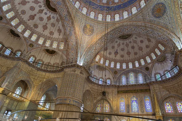 Mavi Cami - İstanbul 'un en önemli camii. Yüksek kalite fotoğraf