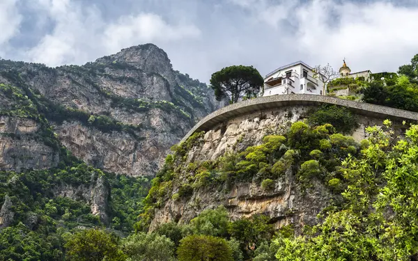 İtalya 'nın Amalfi kıyısındaki Positano şehrinde. Yüksek kalite fotoğraf