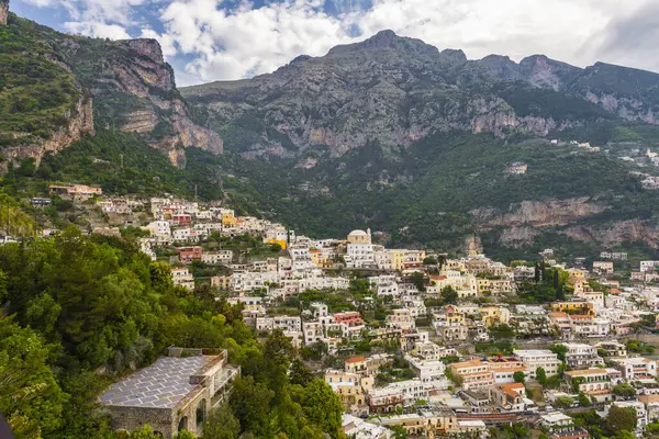 Positano yolu, Amalfi sahili, İtalya. Yüksek kalite fotoğraf