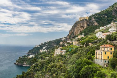İtalya 'nın Amalfi kıyısındaki Amalfi şehrinde. Yüksek kalite fotoğraf