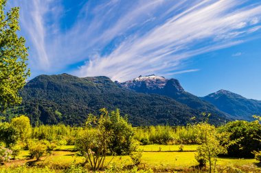 Peulla 'ya, Şili' ye, And Geçidi 'ne gidiyoruz. Yüksek kalite fotoğraf
