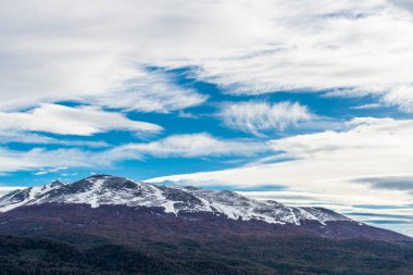 Güney Amerika, Arjantin ve Şili 'nin güney ucundaki Beagle Kanalı' ndan geçiyor. Yüksek kalite fotoğraf