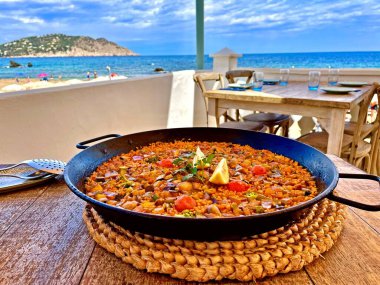 İbiza 'da muhteşem bir paella. Yüksek kalite fotoğraf