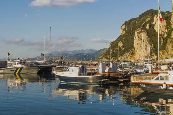 Wspaniała Wyspa Capri Wybrzeże Amalfi Zatoka Neapolu Włochy Wysokiej Jakości — Zdjęcie stockowe