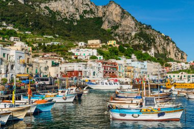 Muhteşem Capri Adası, Alamfi Sahili, Napoli Körfezi, İtalya. Yüksek kalite fotoğraf