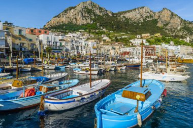 Muhteşem Capri Adası, Alamfi Sahili, Napoli Körfezi, İtalya. Yüksek kalite fotoğraf