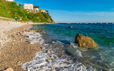 Muhteşem Capri Adası, Alamfi Sahili, Napoli Körfezi, İtalya. Yüksek kalite fotoğraf