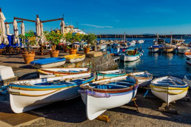 Muhteşem Capri Adası, Alamfi Sahili, Napoli Körfezi, İtalya. Yüksek kalite fotoğraf