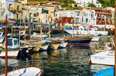 Muhteşem Capri Adası, Alamfi Sahili, Napoli Körfezi, İtalya. Yüksek kalite fotoğraf