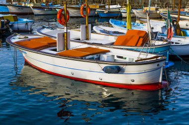 Muhteşem Capri Adası, Alamfi Sahili, Napoli Körfezi, İtalya. Yüksek kalite fotoğraf