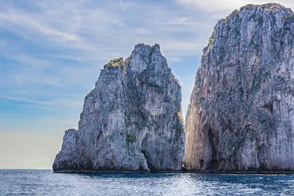 Muhteşem Capri Adası, Alamfi Sahili, Napoli Körfezi, İtalya. Yüksek kalite fotoğraf