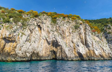 Muhteşem Capri Adası, Alamfi Sahili, Napoli Körfezi, İtalya. Yüksek kalite fotoğraf