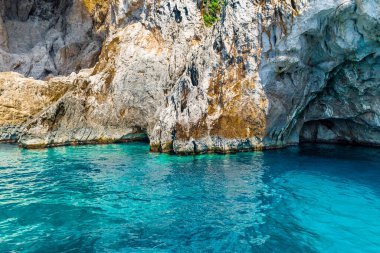 Muhteşem Capri Adası, Alamfi Sahili, Napoli Körfezi, İtalya. Yüksek kalite fotoğraf