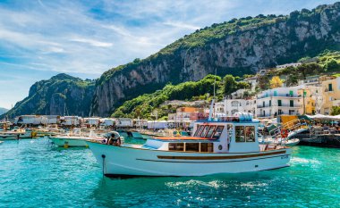 Muhteşem Capri Adası, Alamfi Sahili, Napoli Körfezi, İtalya. Yüksek kalite fotoğraf