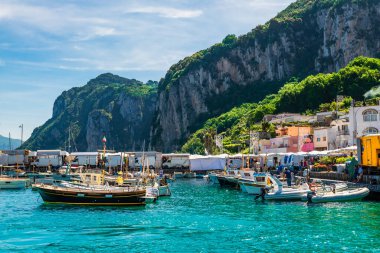 Muhteşem Capri Adası, Alamfi Sahili, Napoli Körfezi, İtalya. Yüksek kalite fotoğraf