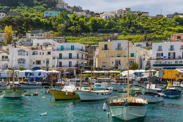 Muhteşem Capri Adası, Alamfi Sahili, Napoli Körfezi, İtalya. Yüksek kalite fotoğraf