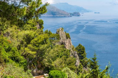 Muhteşem Capri Adası, Alamfi Sahili, Napoli Körfezi, İtalya. Yüksek kalite fotoğraf