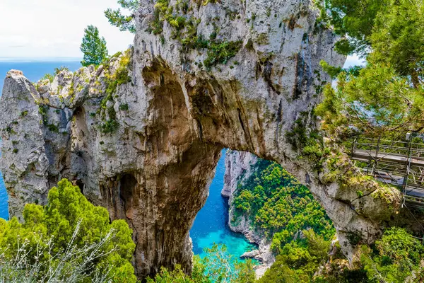 Muhteşem Capri Adası, Alamfi Sahili, Napoli Körfezi, İtalya. Yüksek kalite fotoğraf