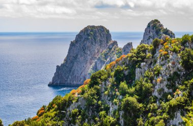 Muhteşem Capri Adası, Alamfi Sahili, Napoli Körfezi, İtalya. Yüksek kalite fotoğraf