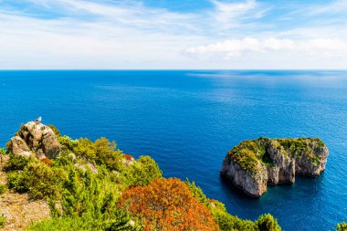 Muhteşem Capri Adası, Alamfi Sahili, Napoli Körfezi, İtalya. Yüksek kalite fotoğraf