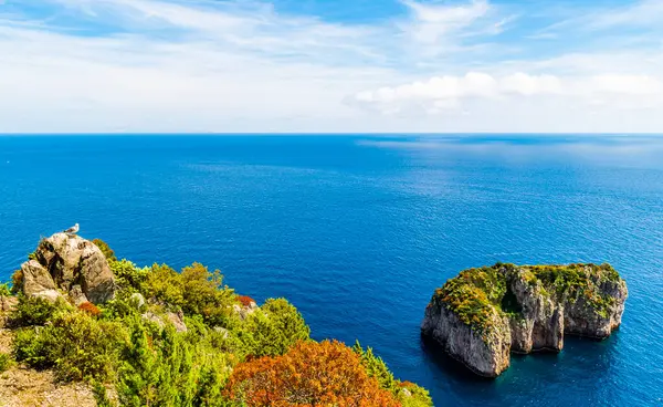 Muhteşem Capri Adası, Alamfi Sahili, Napoli Körfezi, İtalya. Yüksek kalite fotoğraf