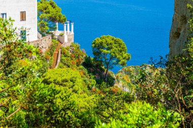 Muhteşem Capri Adası, Alamfi Sahili, Napoli Körfezi, İtalya. Yüksek kalite fotoğraf