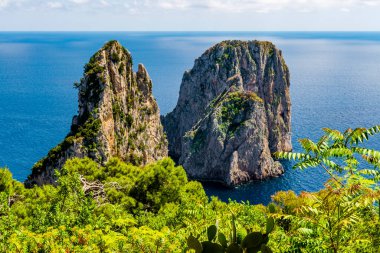 Muhteşem Capri Adası, Alamfi Sahili, Napoli Körfezi, İtalya. Yüksek kalite fotoğraf