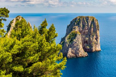 Muhteşem Capri Adası, Alamfi Sahili, Napoli Körfezi, İtalya. Yüksek kalite fotoğraf