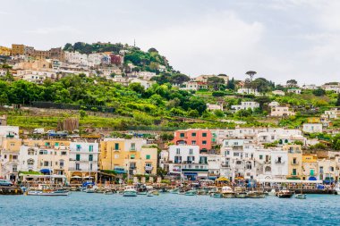 Muhteşem Capri Adası, Alamfi Sahili, Napoli Körfezi, İtalya. Yüksek kalite fotoğraf