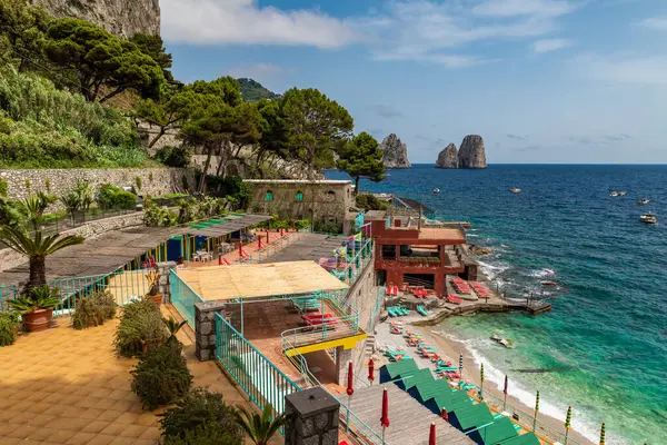 Muhteşem Capri Adası, Alamfi Sahili, Napoli Körfezi, İtalya. Yüksek kalite fotoğraf