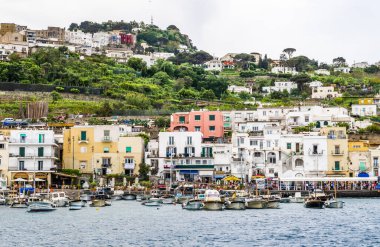 Muhteşem Capri Adası, Alamfi Sahili, Napoli Körfezi, İtalya. Yüksek kalite fotoğraf