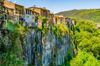 Castellfollit de la Roca, comarca de La Garrocha, Gerona, Katalonya, İspanya. Yüksek kalite fotoğraf